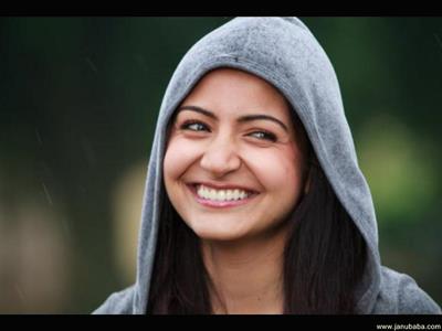 Anushka Sharma by coolman