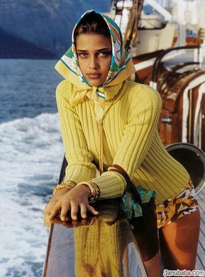 Ana Beatriz Barros