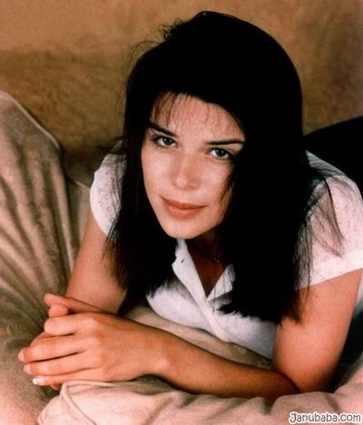 Neve Campbell