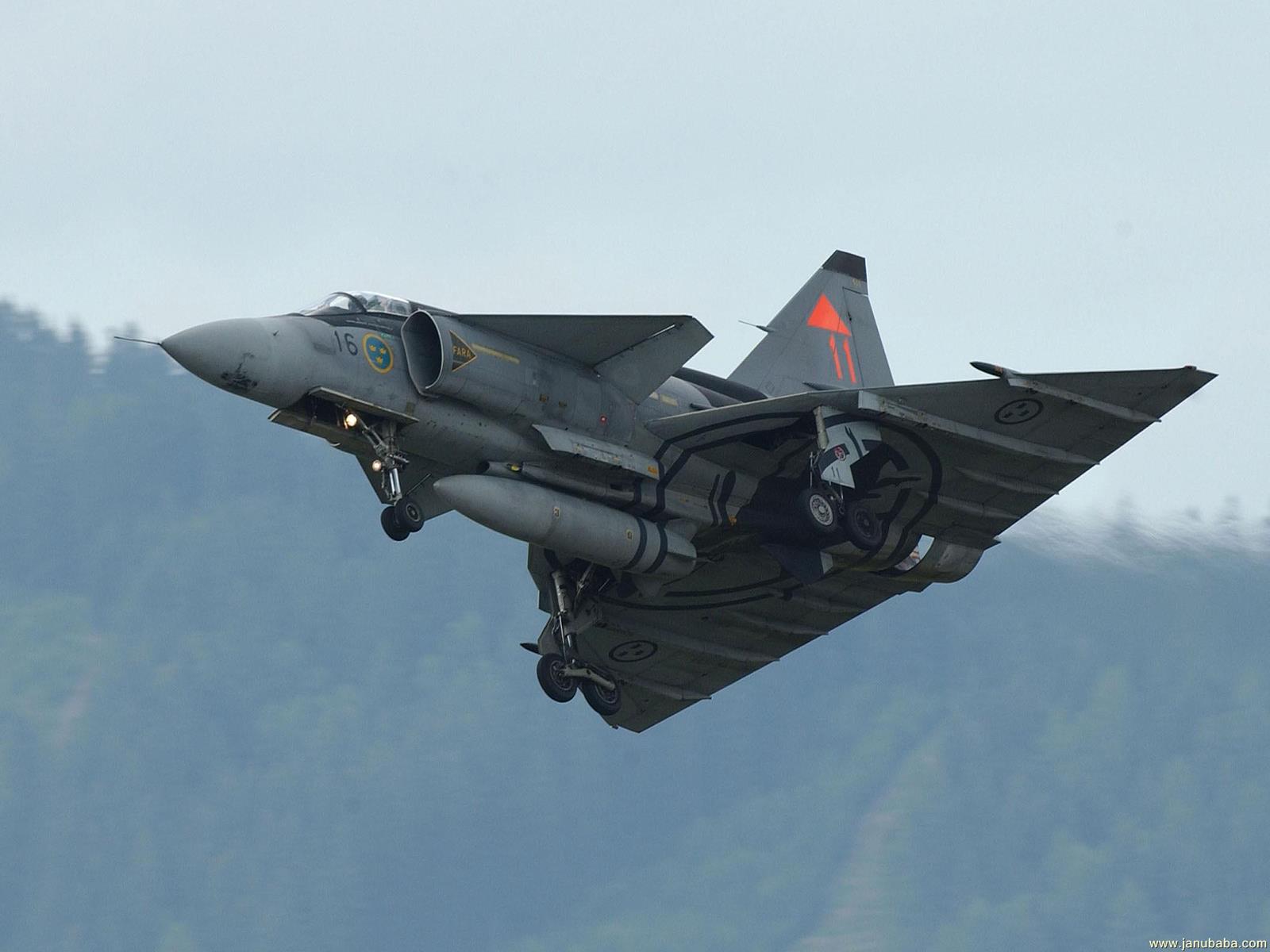 Saab 37 Viggen By Hubbak