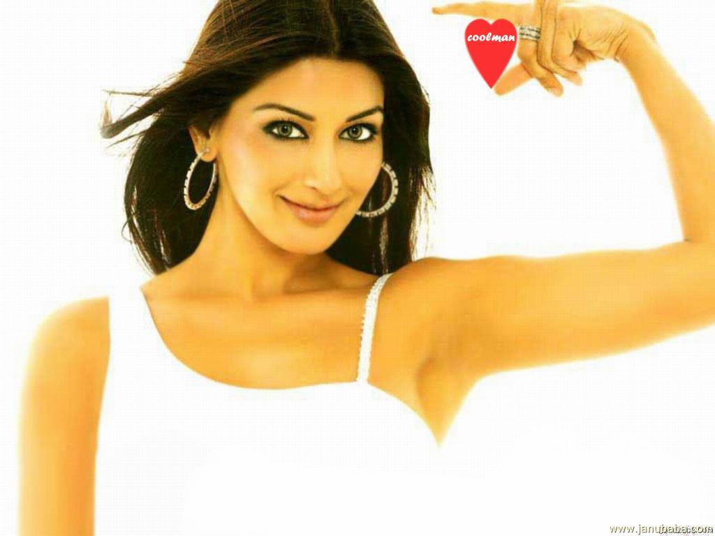 Sonali Bendre      by coolman