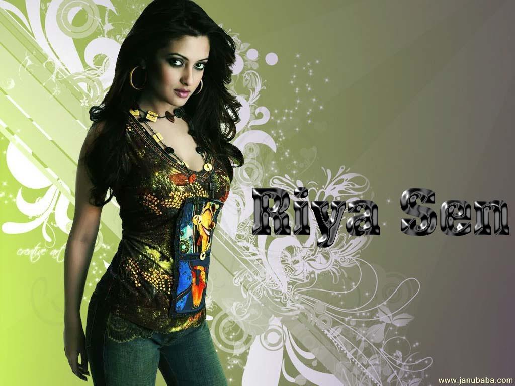 Riya Sen                  by coolman