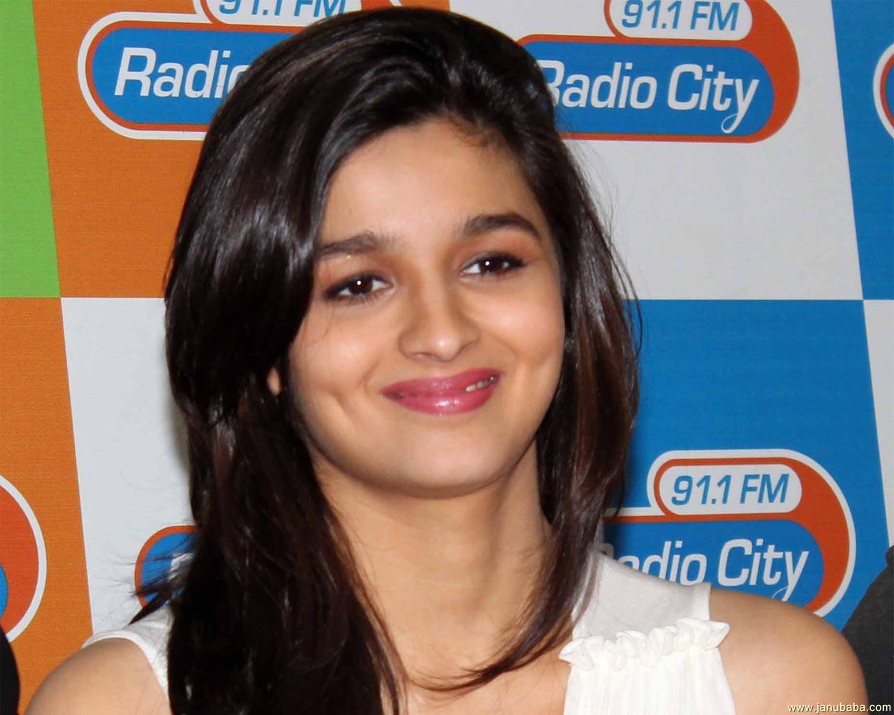 Alia Bhatt       by coolman