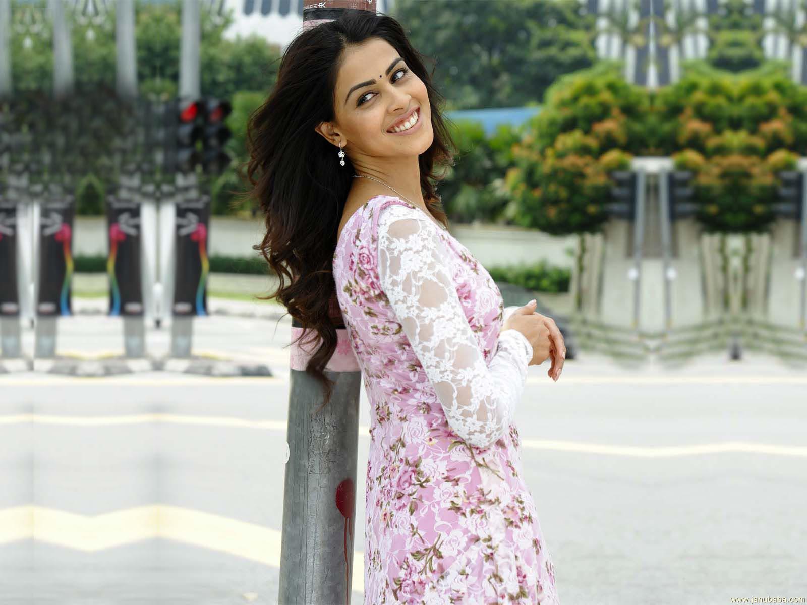 Genelia DSouza          by coolman