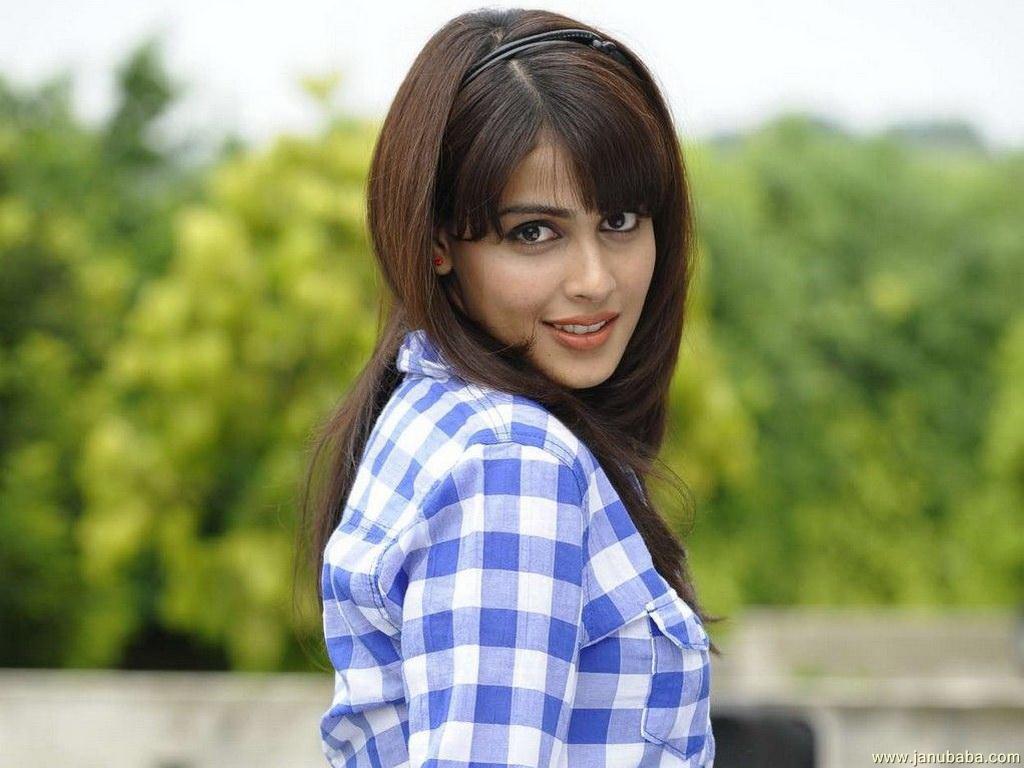 Genelia Dsouza