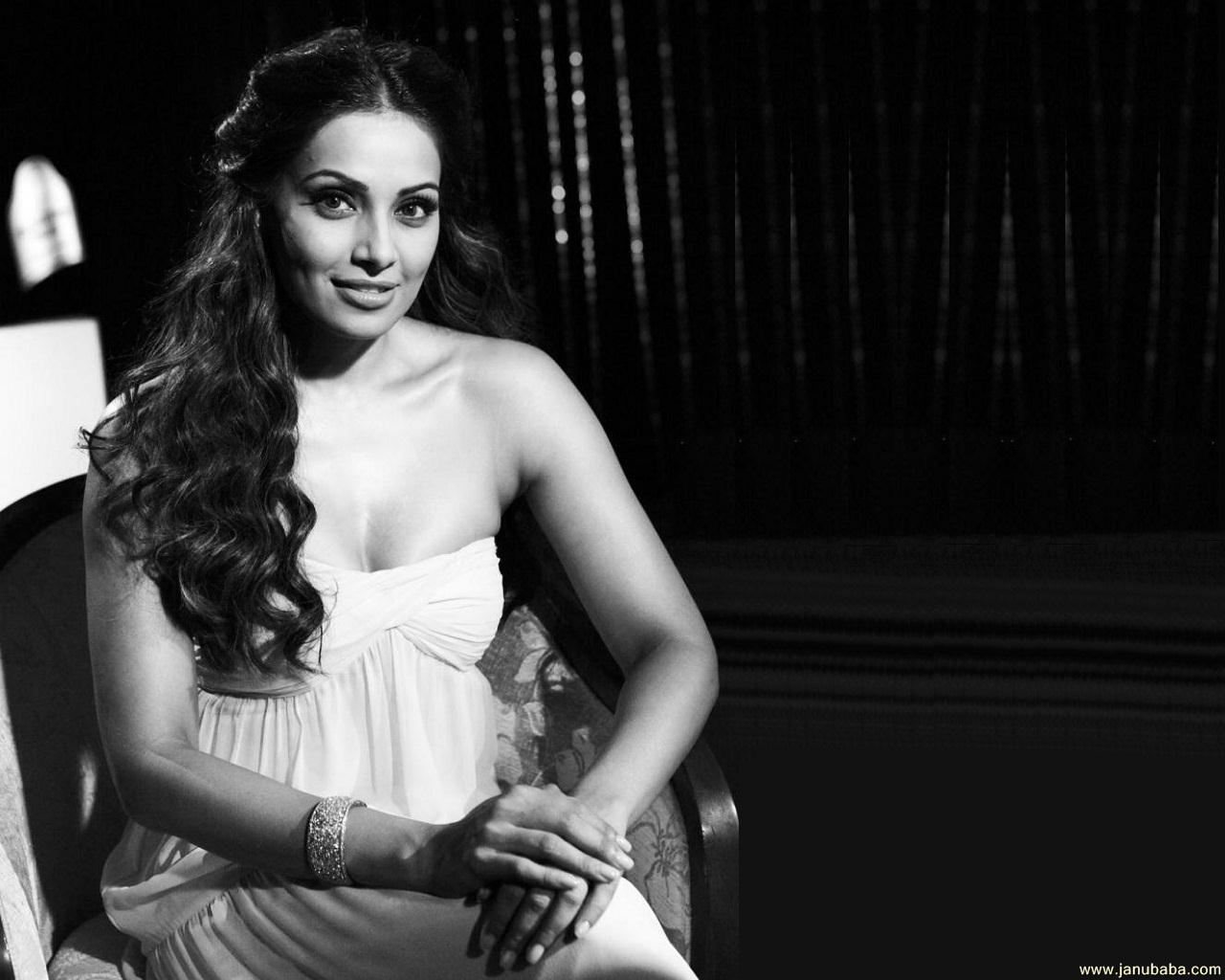 Bipasha Basu 