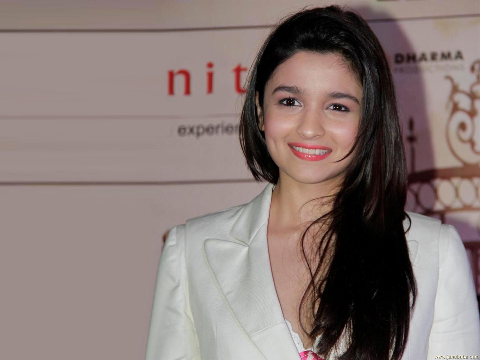 Alia Bhatt       by coolman