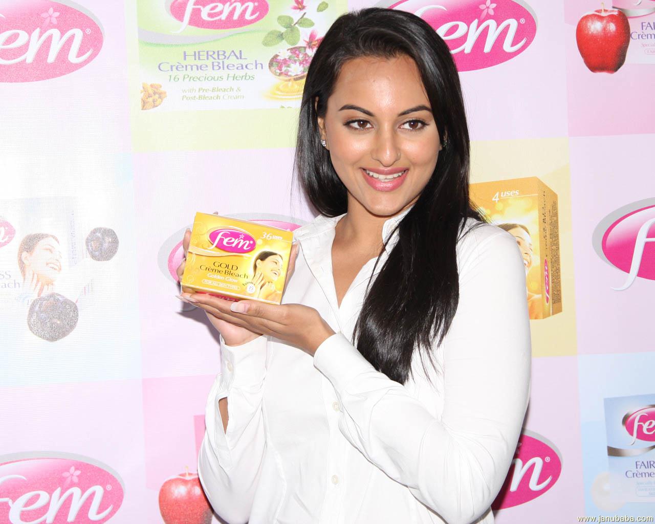 Sonakshi Sinha               by coolman