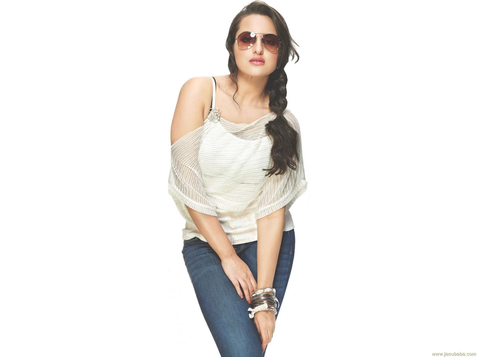 Sonakshi Sinha               by coolman