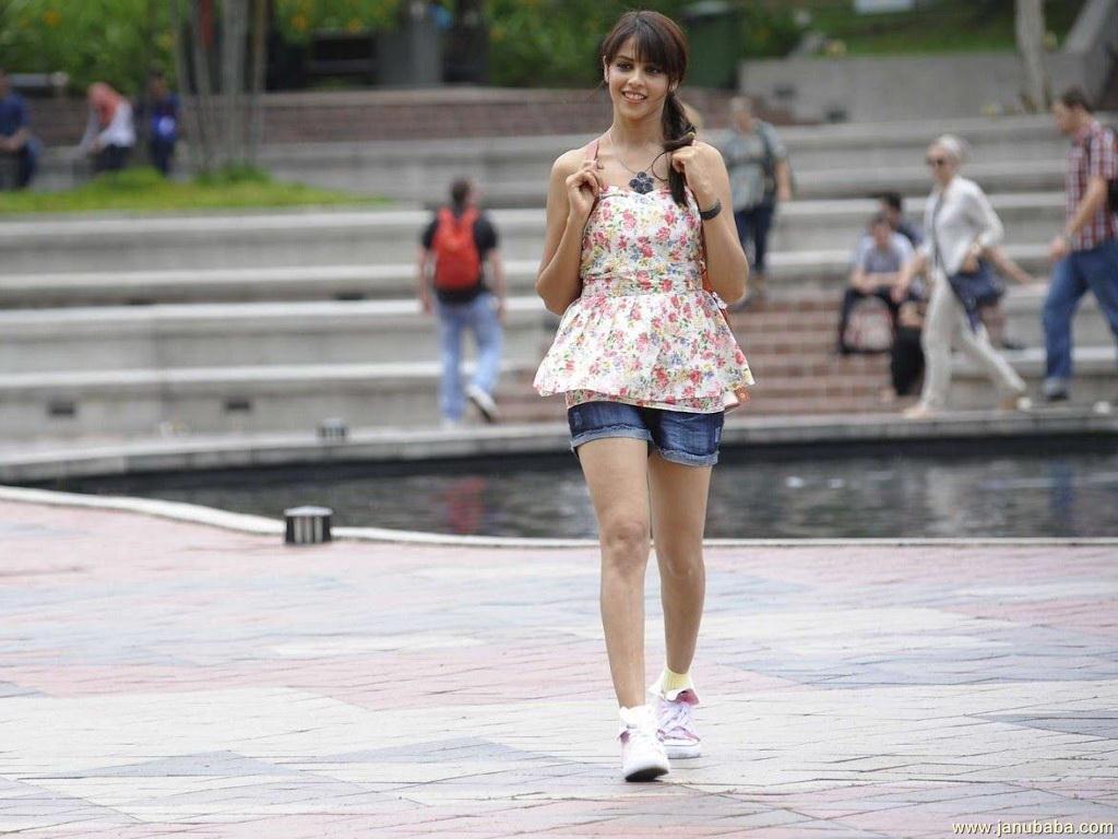Genelia Dsouza