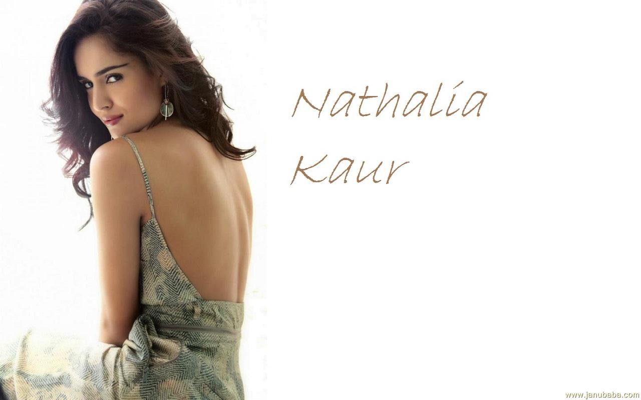 Nathalia Kaur            by srk