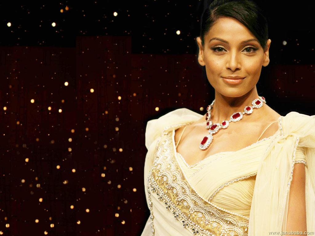 Bipasha Basu    by coolman