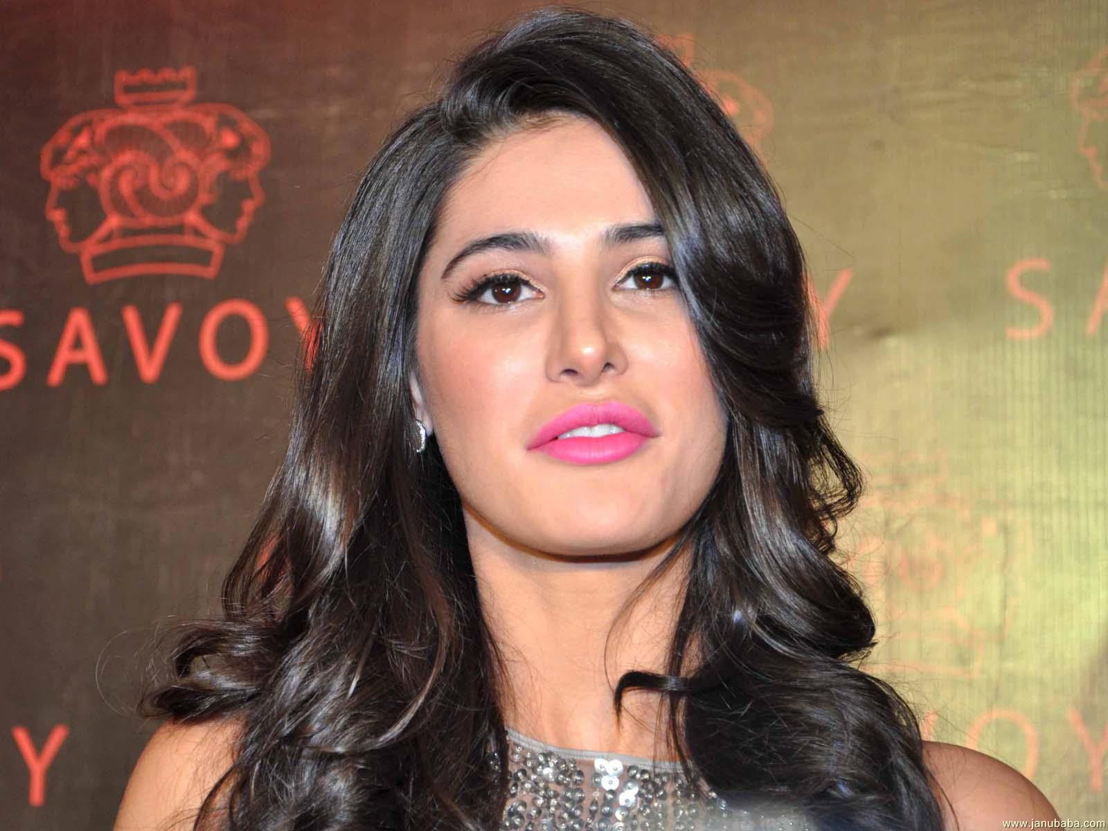 Nargis Fakhri         by coolman