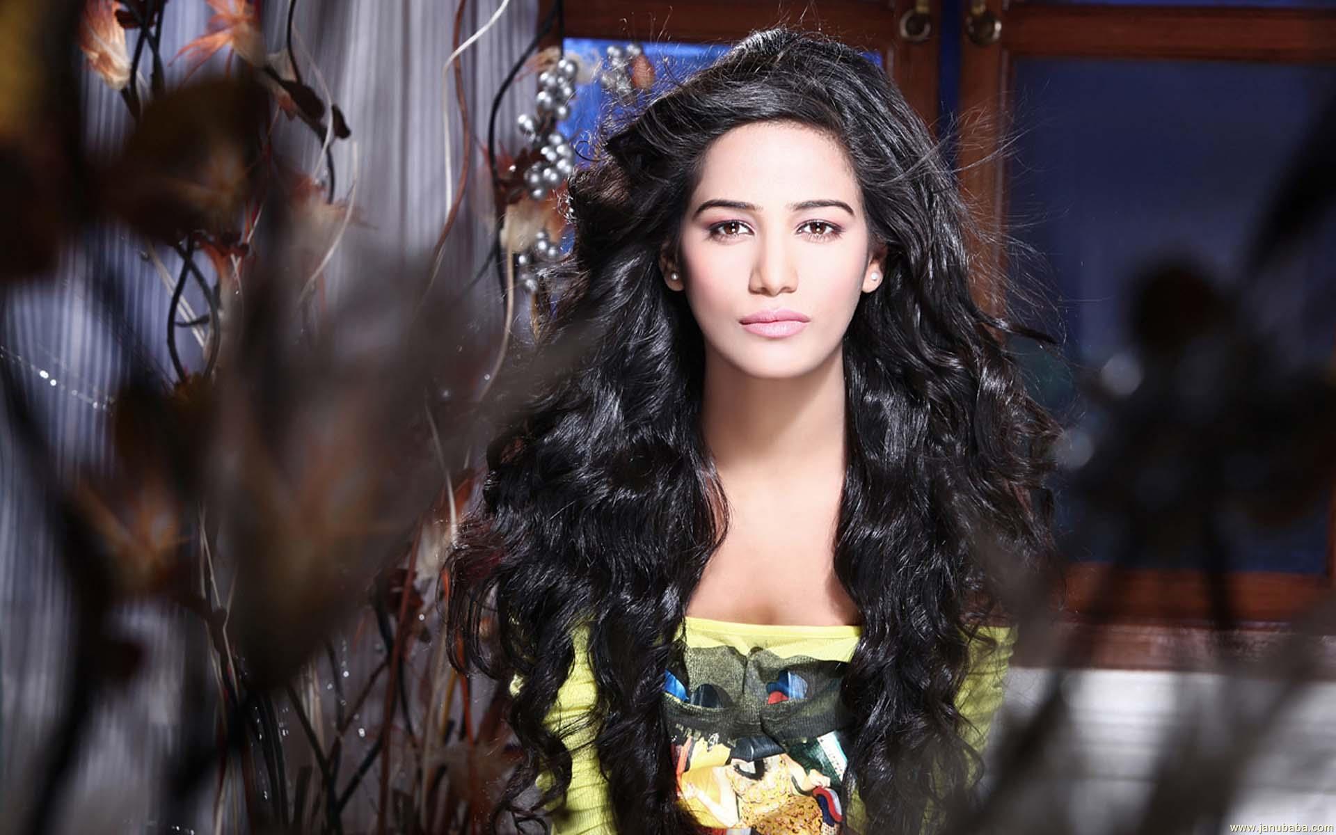 Poonam Pandey             by coolman