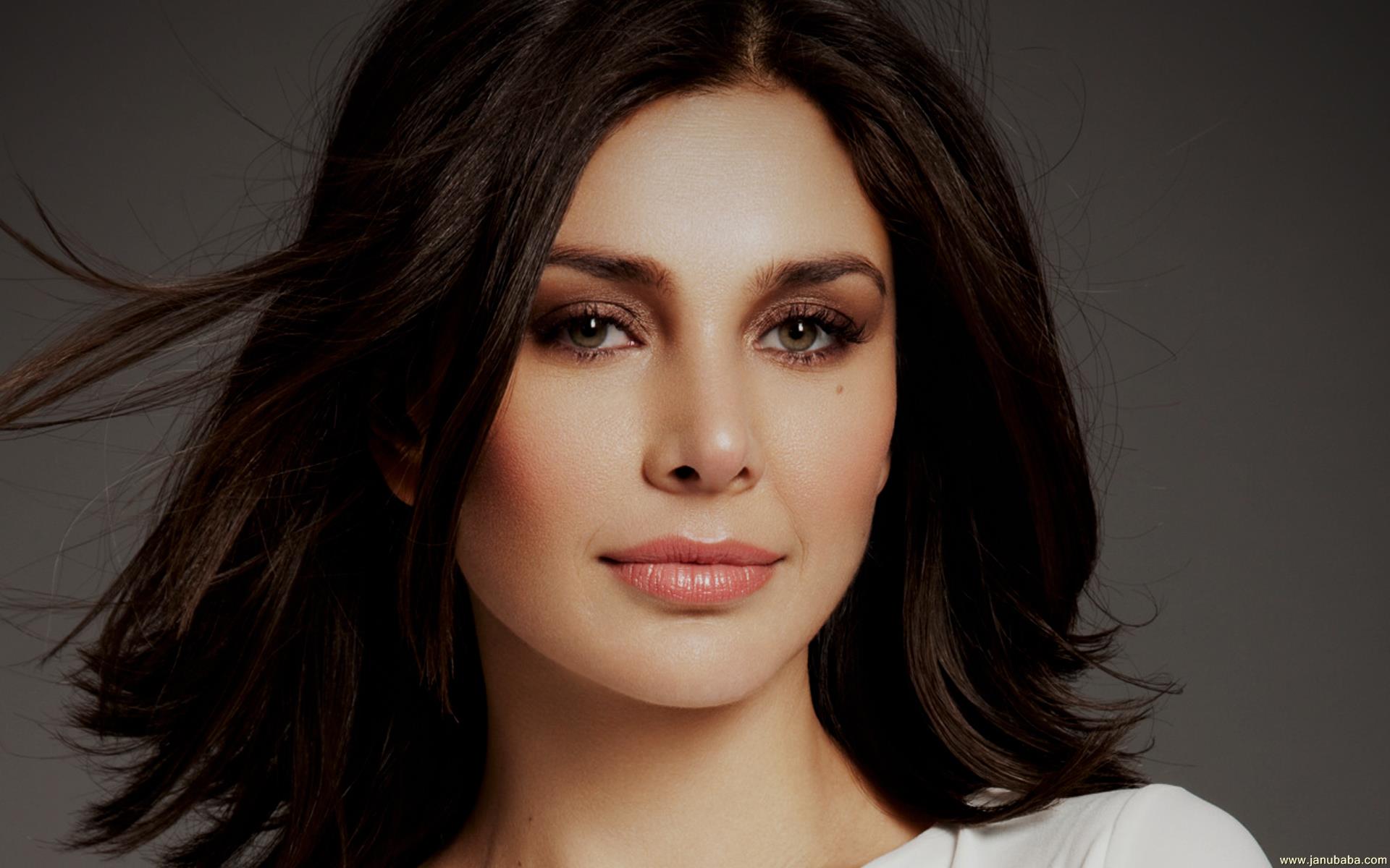 Lisa Ray By Hubbak