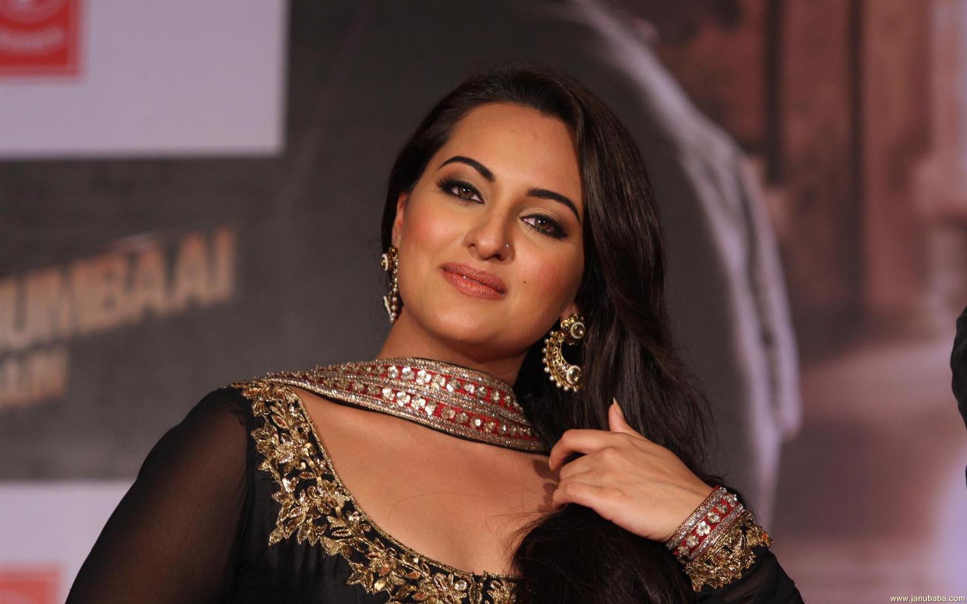 Sonakshi Sinha           by coolman
