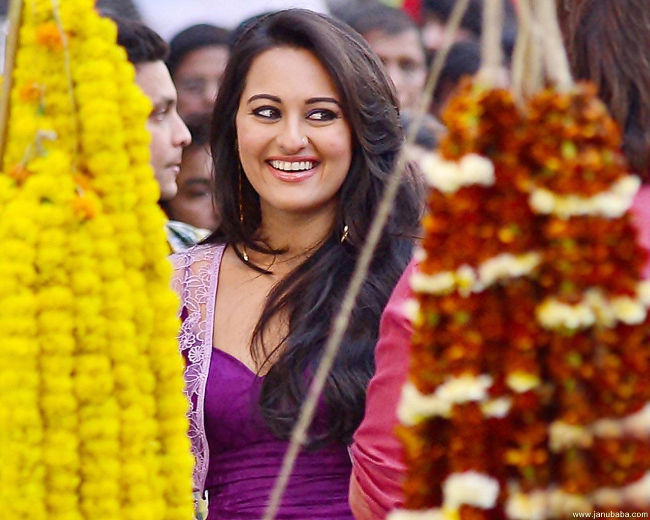 Sonakshi Sinha               by coolman