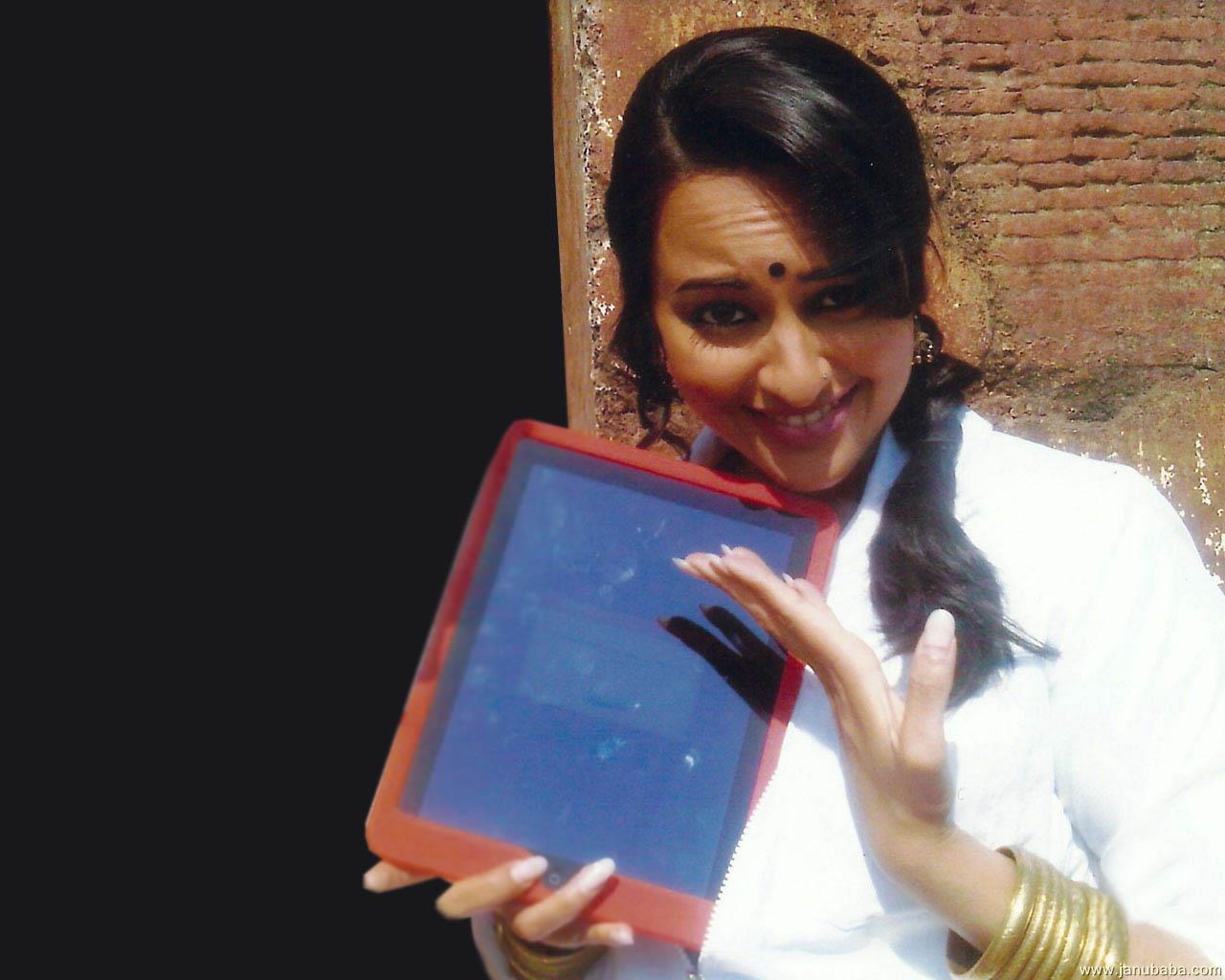 Sonakshi Sinha               by coolman