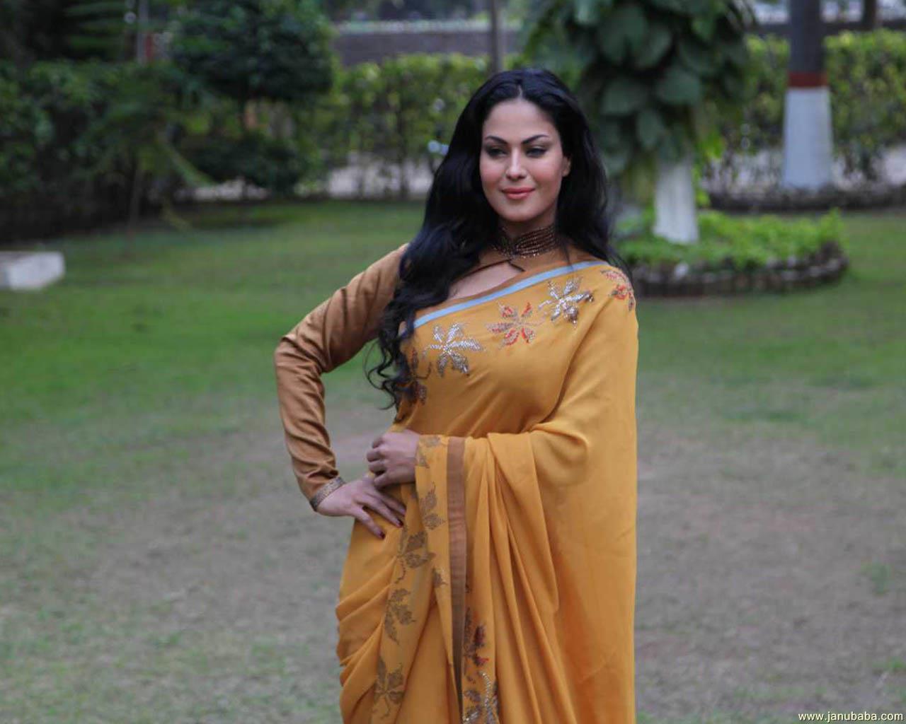 Veena Malik           by coolman