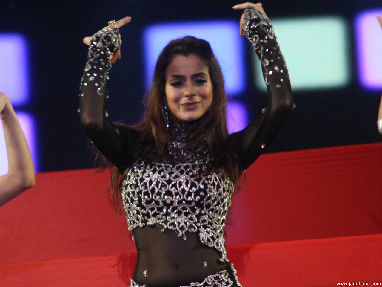 Amisha Patel             by coolman