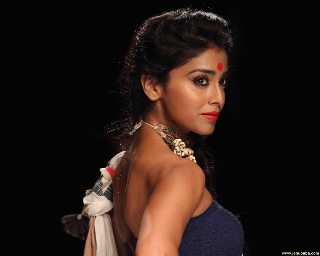 Shriya Saran          by coolman
