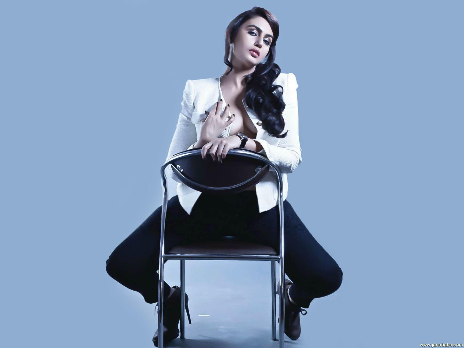 Huma Qureshi           by coolman