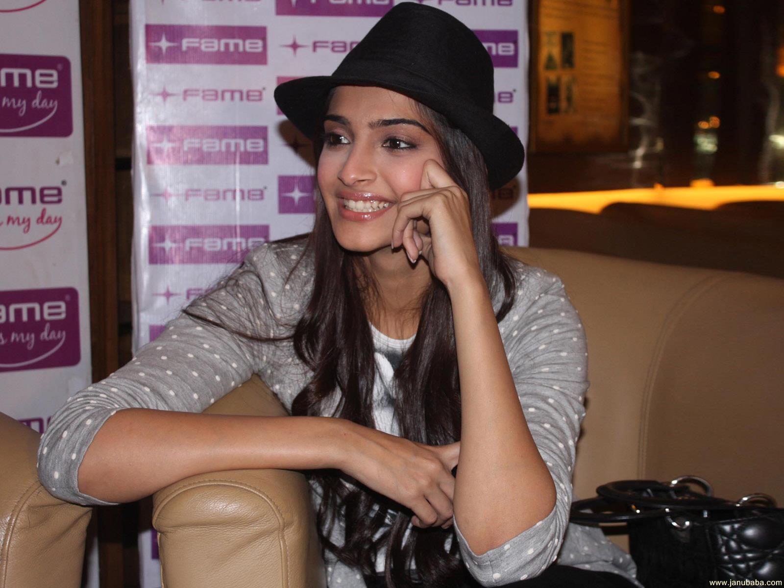 Sonam Kapoor                     by coolman