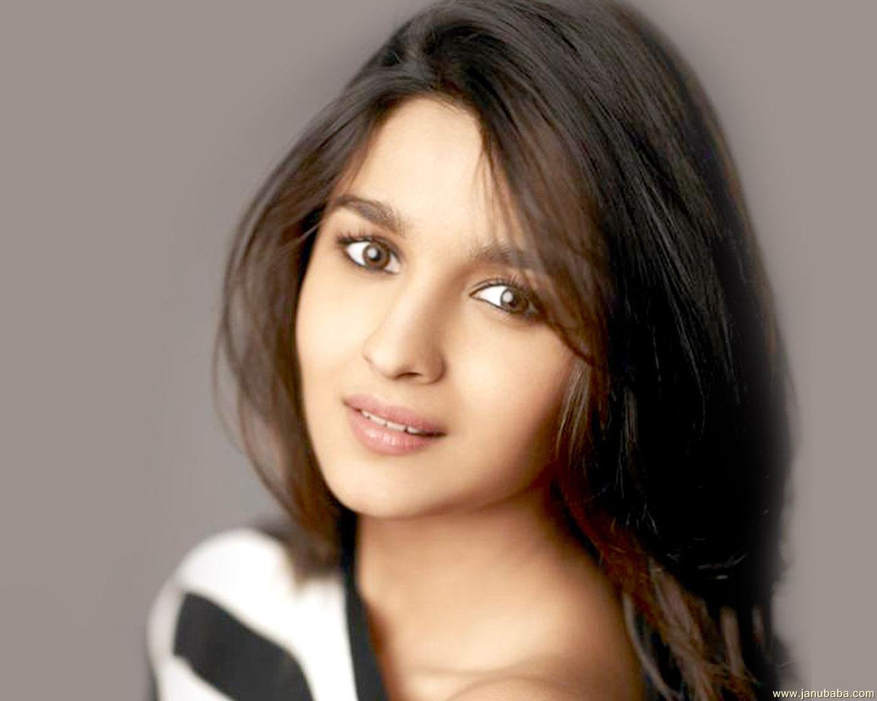Alia Bhatt                 by coolman