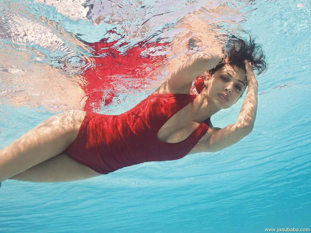 Malaika Arora         by coolman