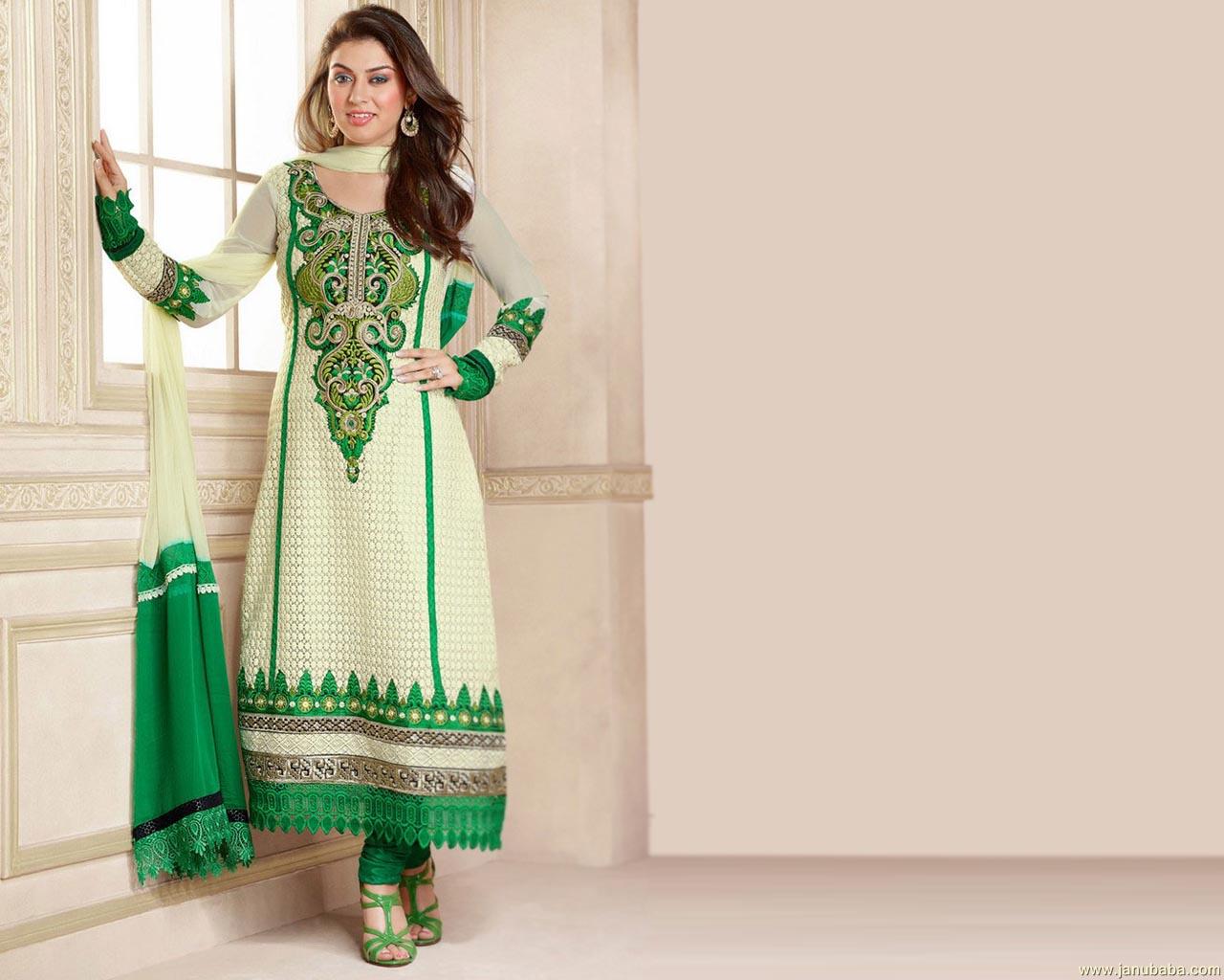 Hansika Motwani                by coolman