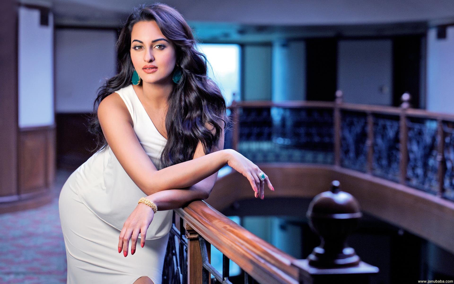 Sonakshi Sinha            by coolman