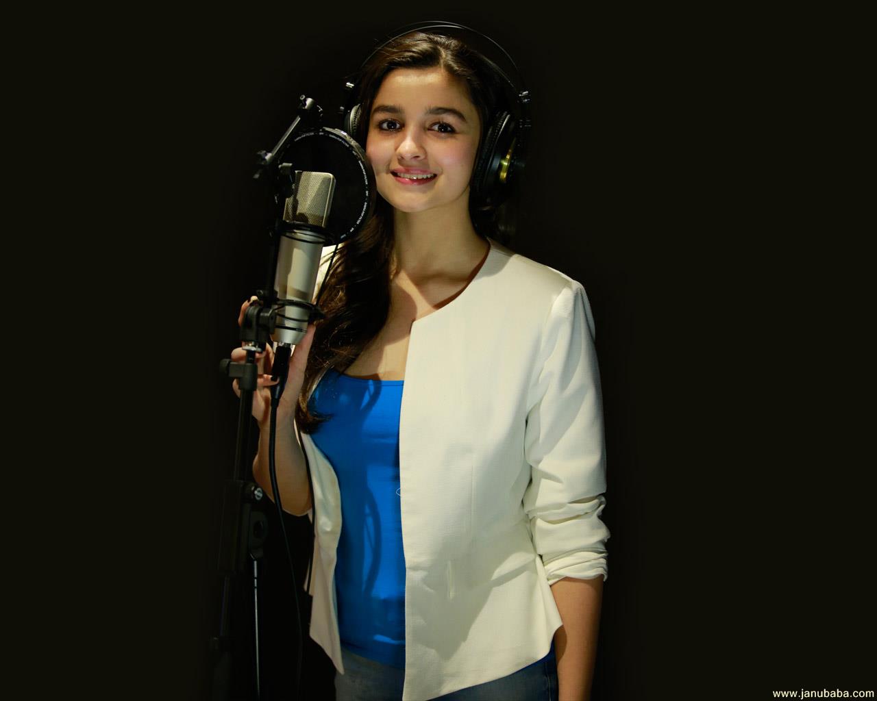 Alia Bhatt                by coolman