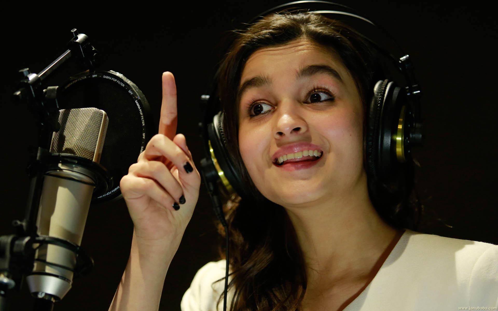 Alia Bhatt                by coolman