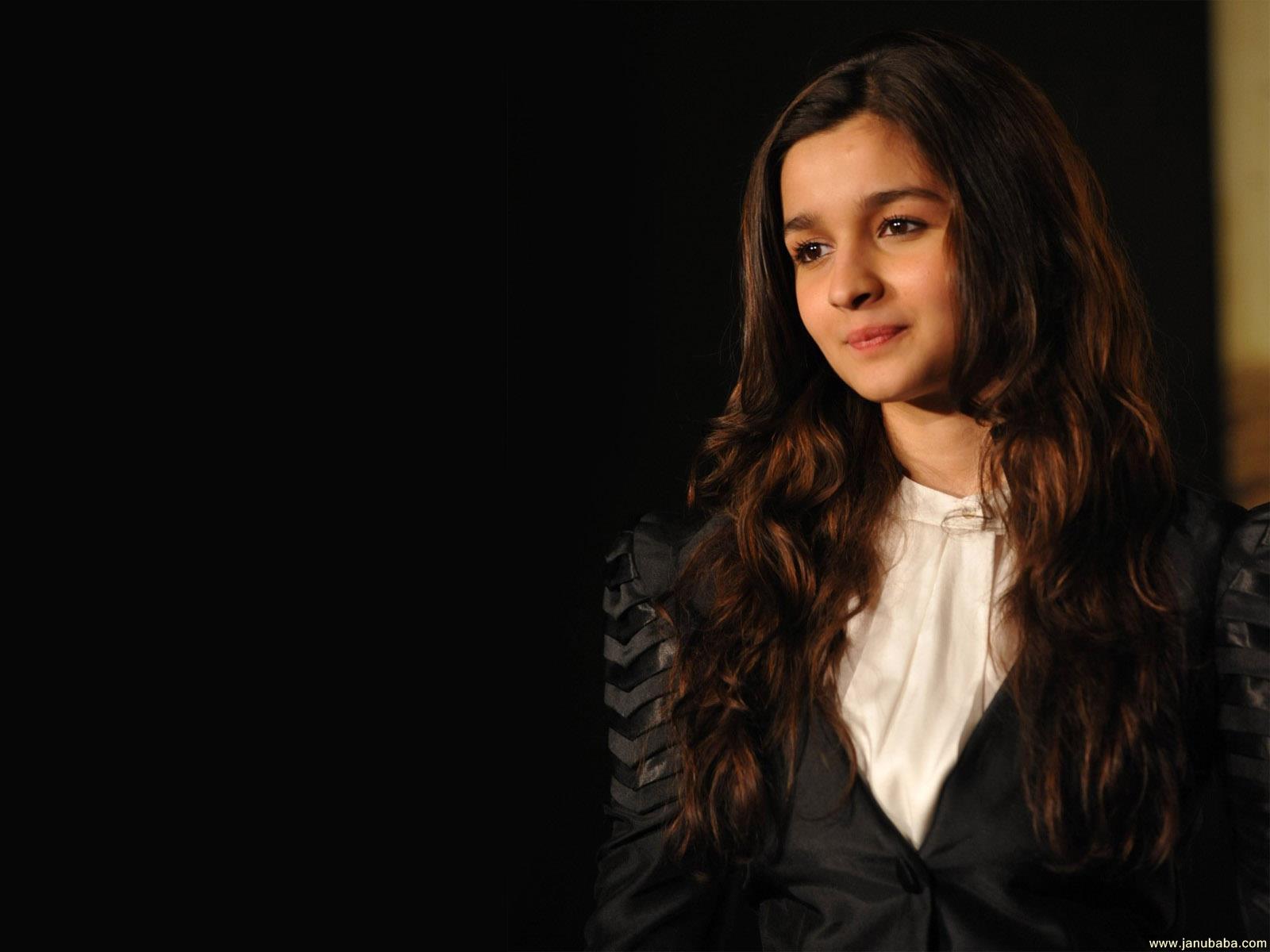 Alia Bhatt                by coolman