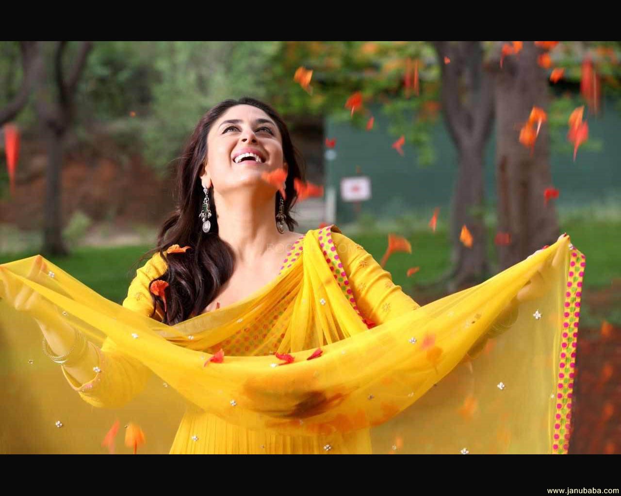 Kareena Kapoor       by coolman