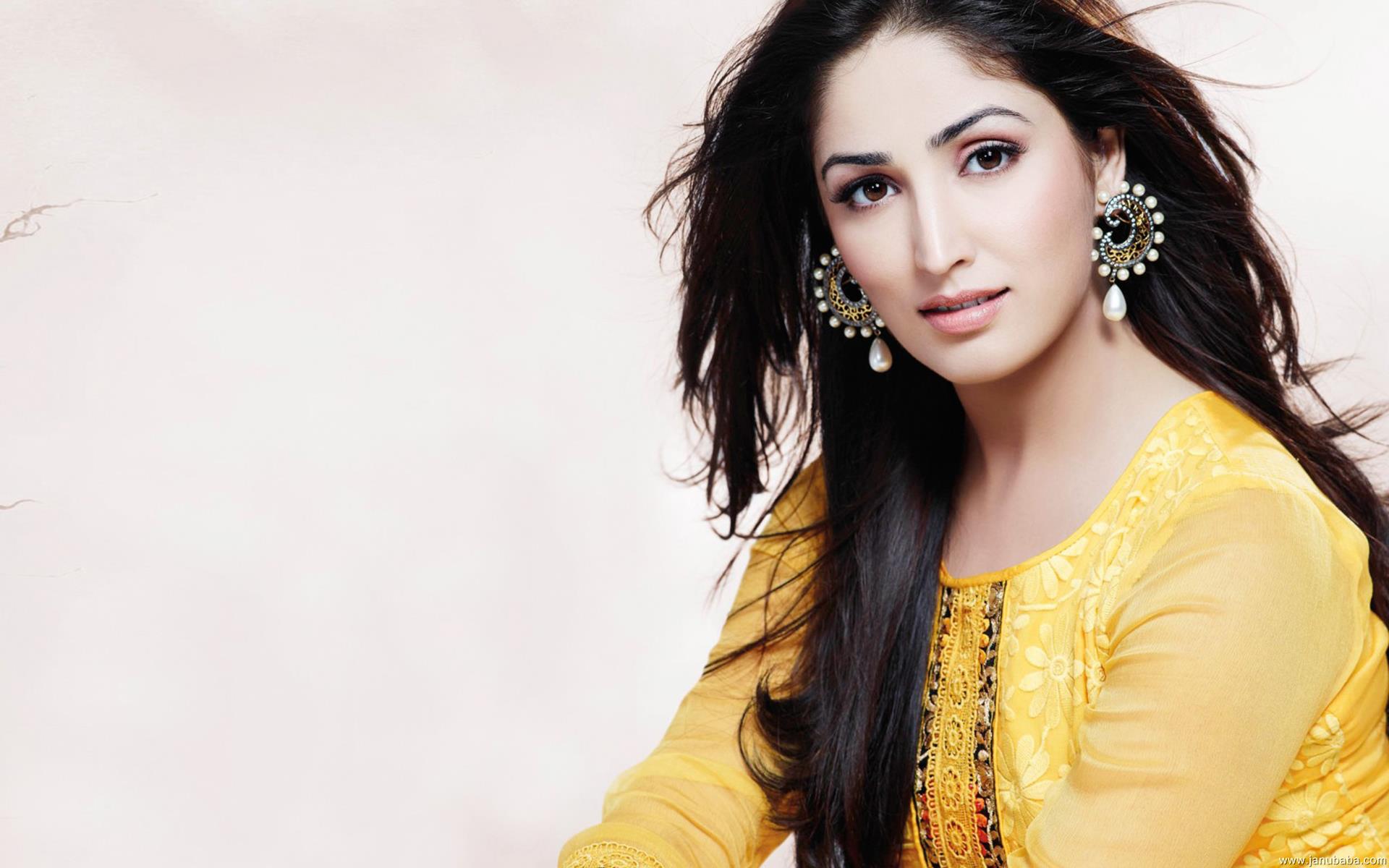 Yami Gautam By Hubbak