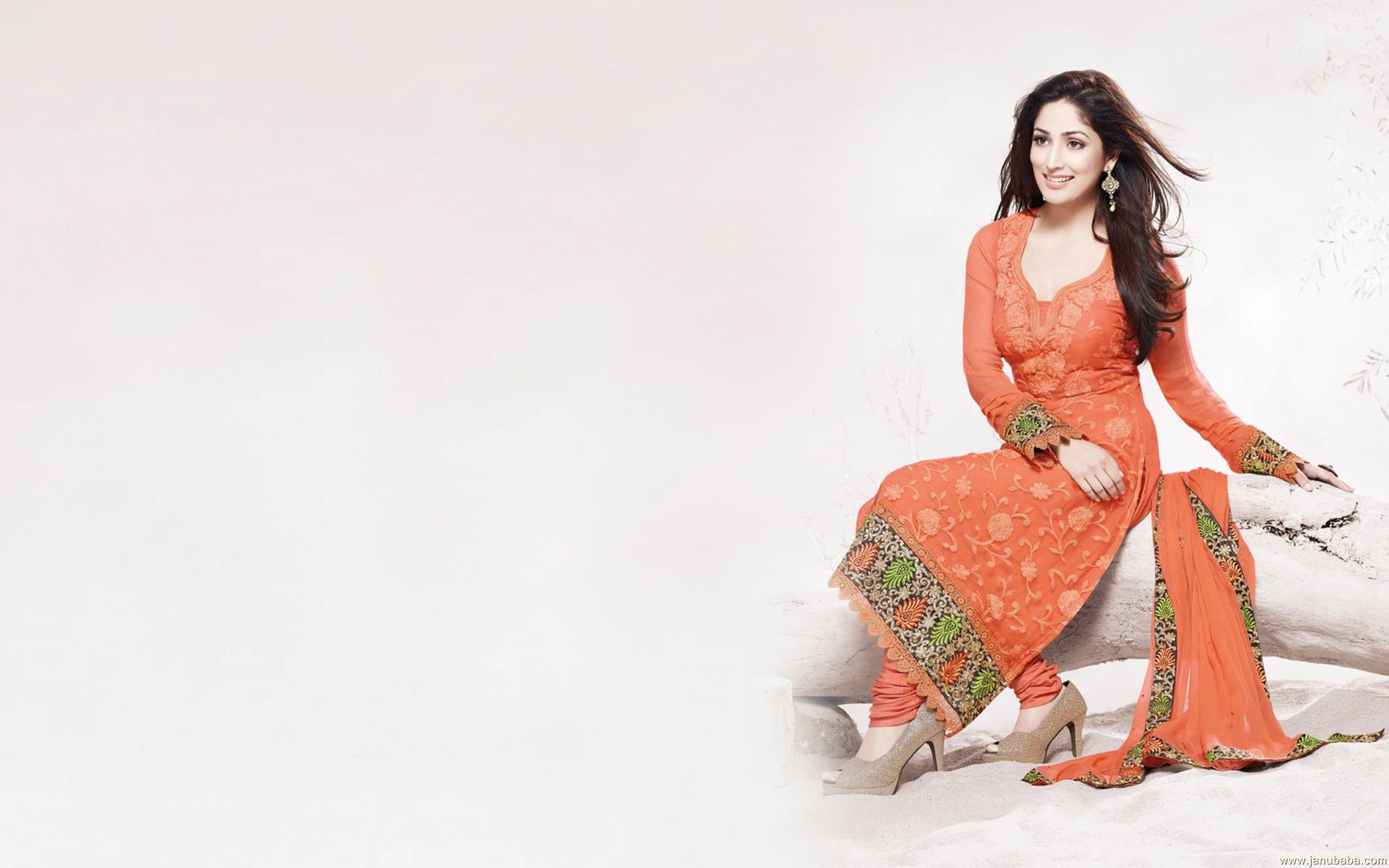 Yami Gautam By Hubbak