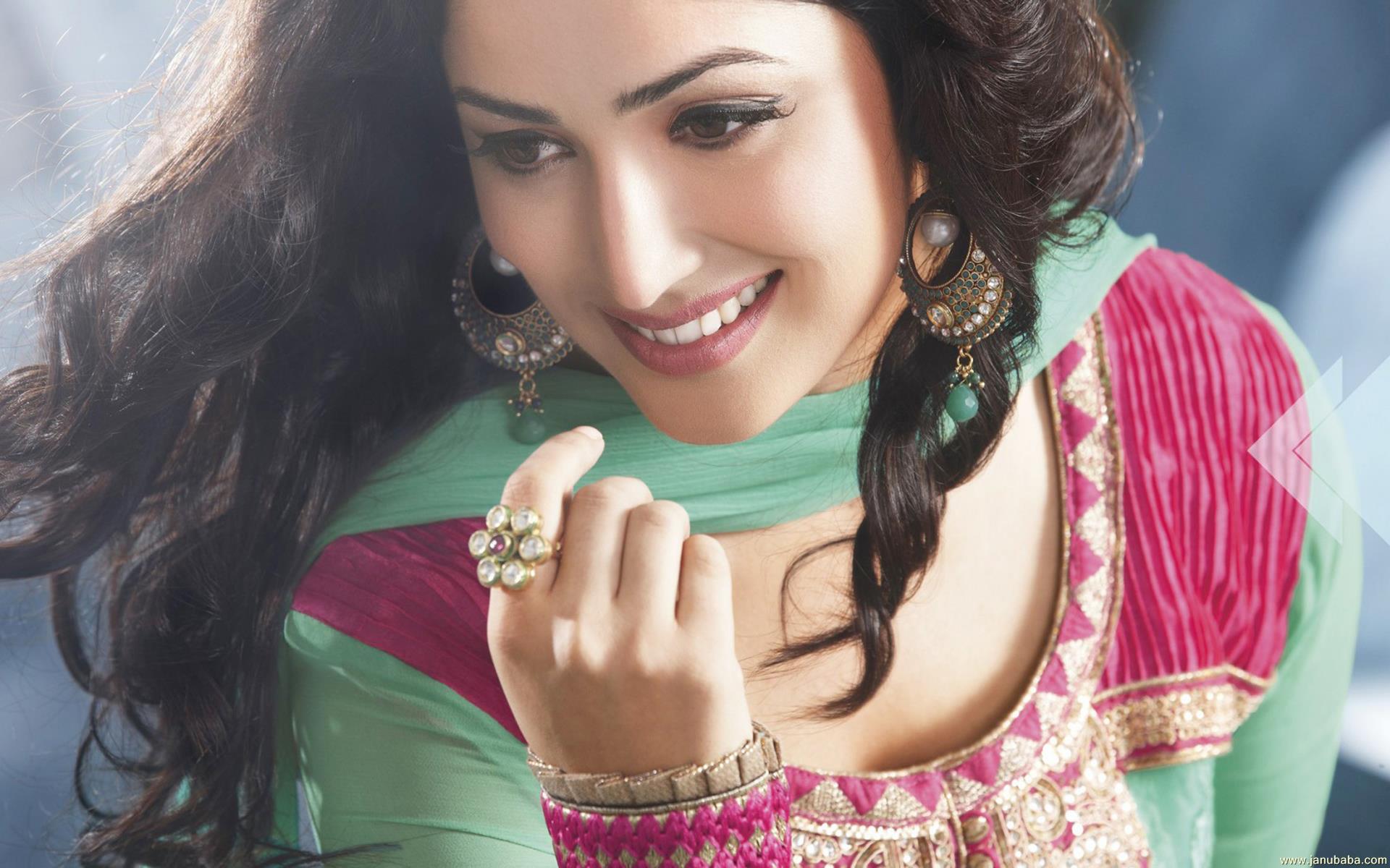 Yami Gautam By Hubbak