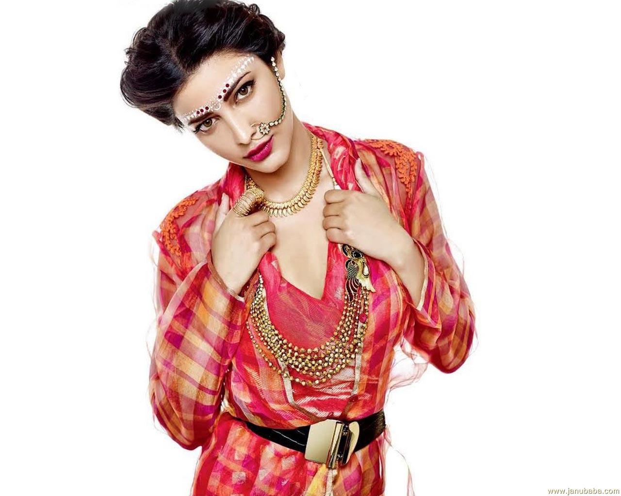 Shruti Hassan           by coolman