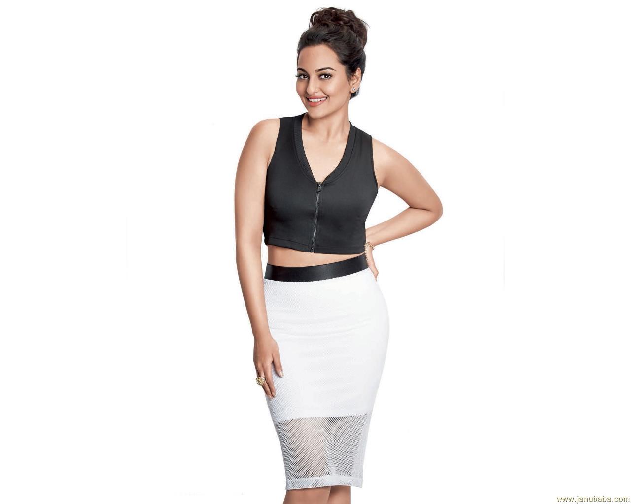 Sonakshi Sinha                  by coolman