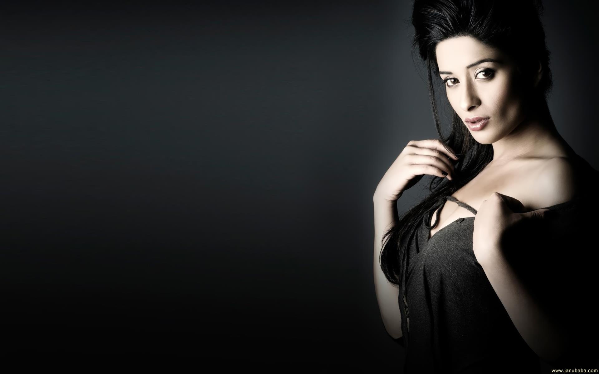 Madhurima Banerjee By Hubbak