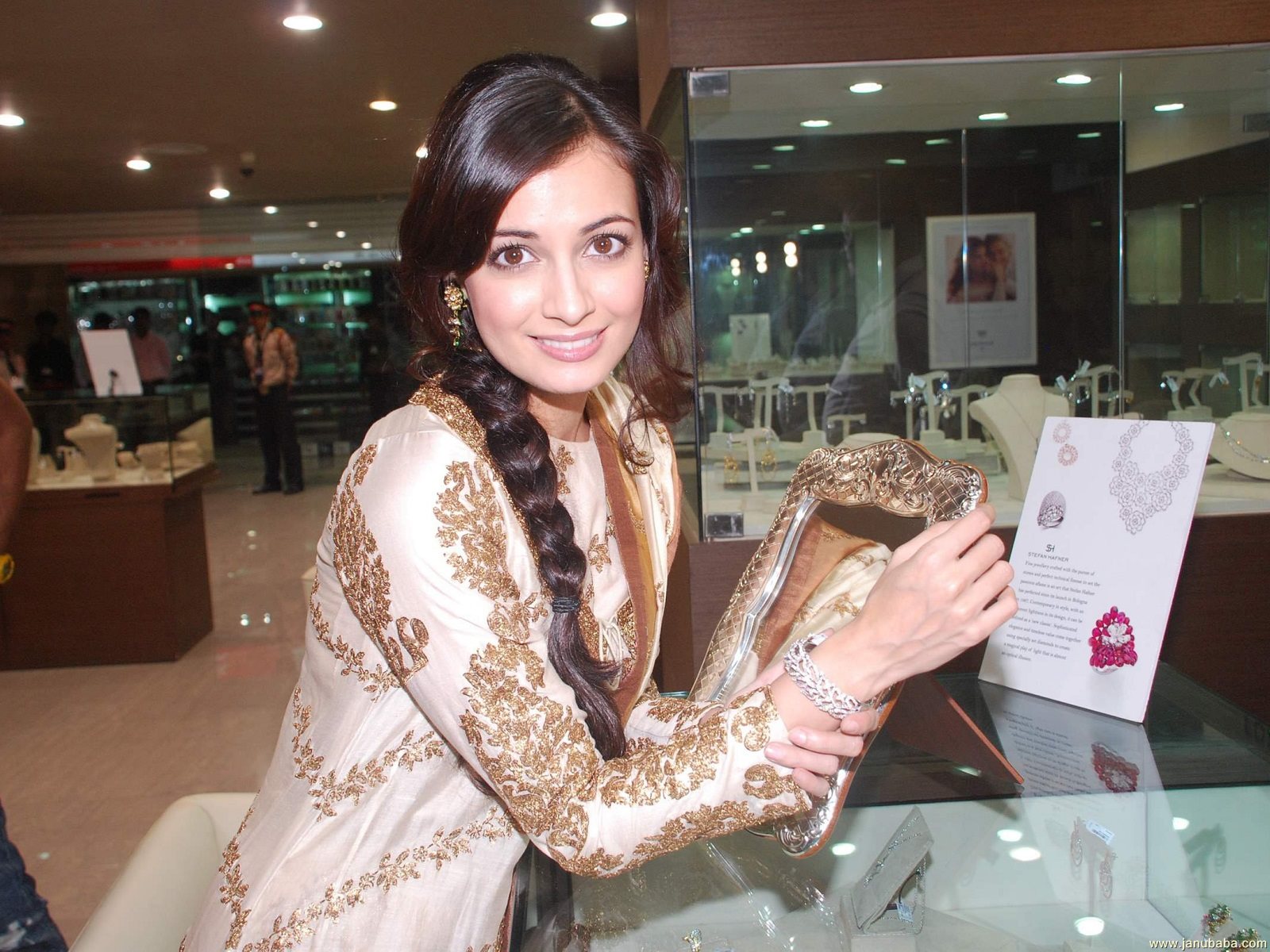 Diya Mirza