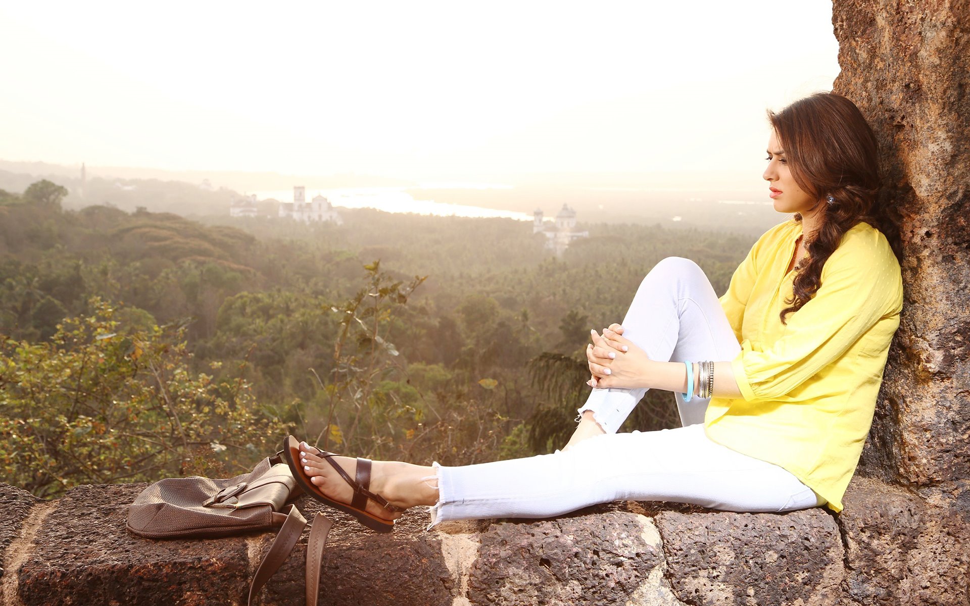 Hansika Motwani By Hubbak