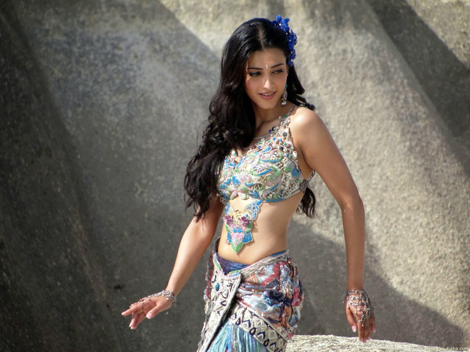 Shruti Hassan               by coolman