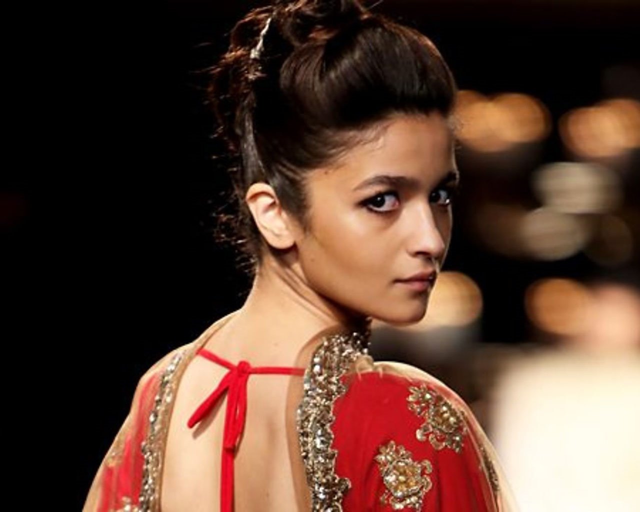 Alia Bhatt      by oolman