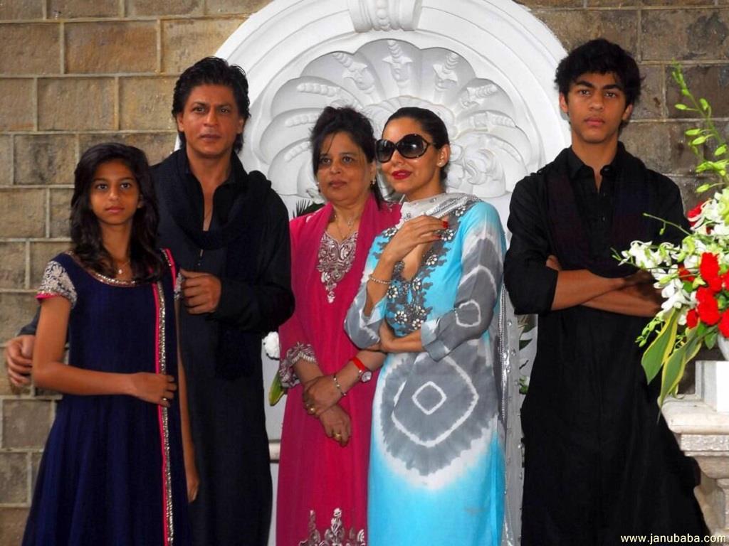 Shahrukh Khan with Family
