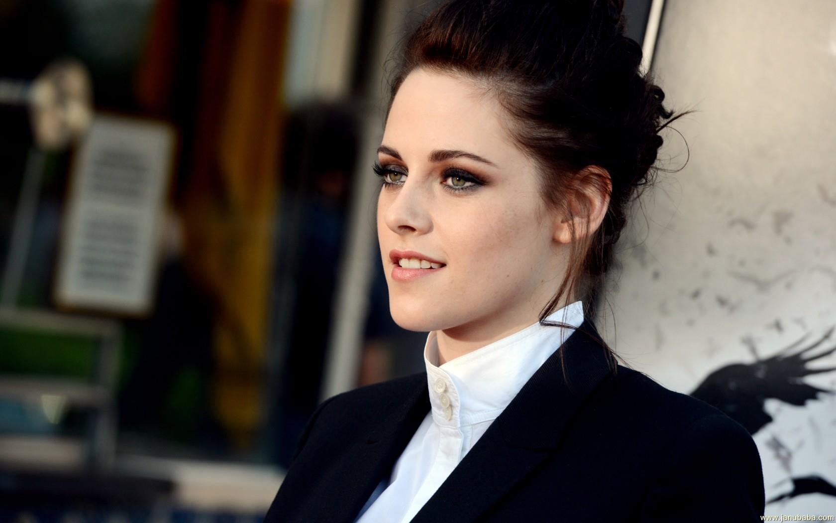 Kristen Stewart By Hubbak