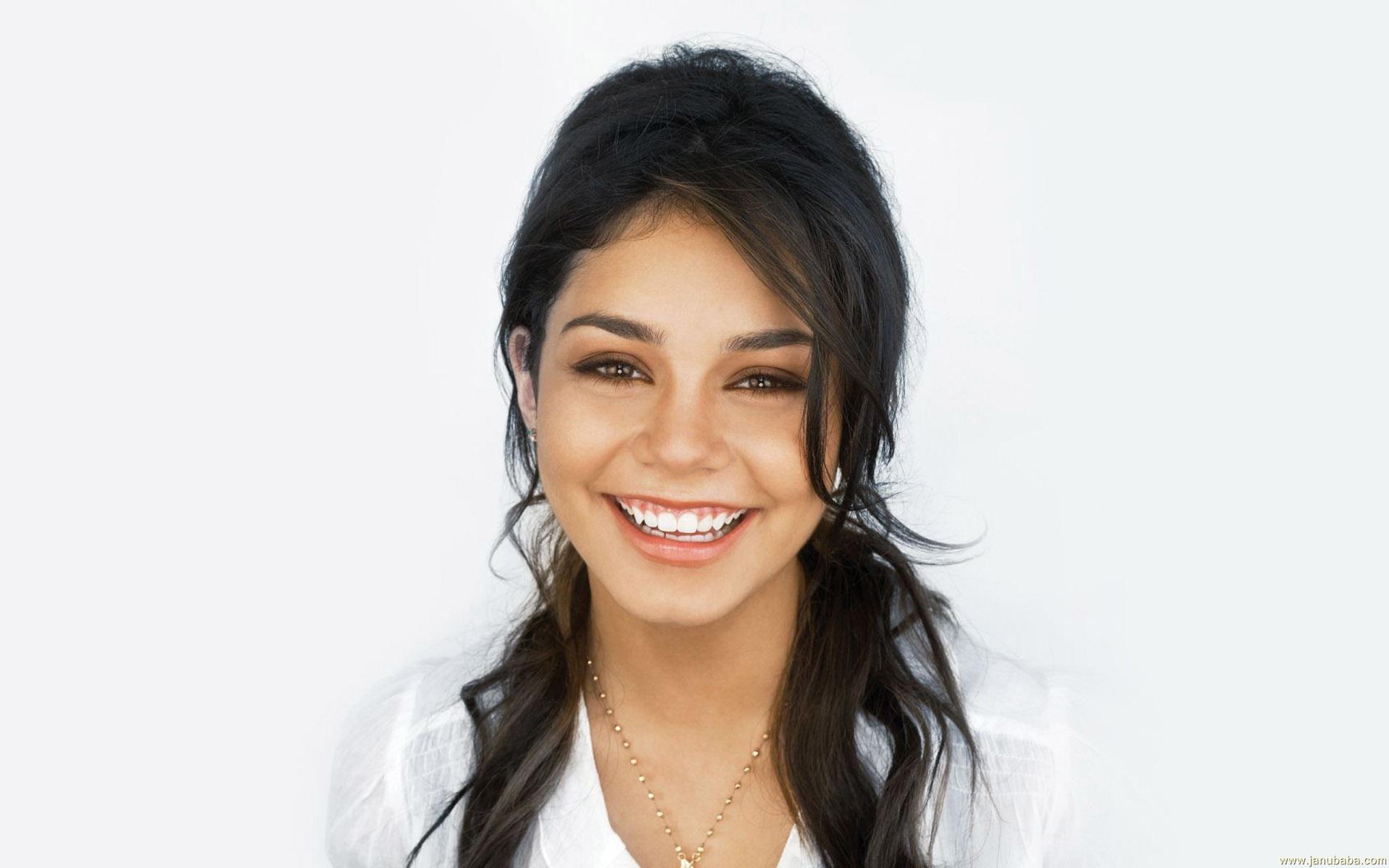 Vanessa Hudgens By Hubbak
