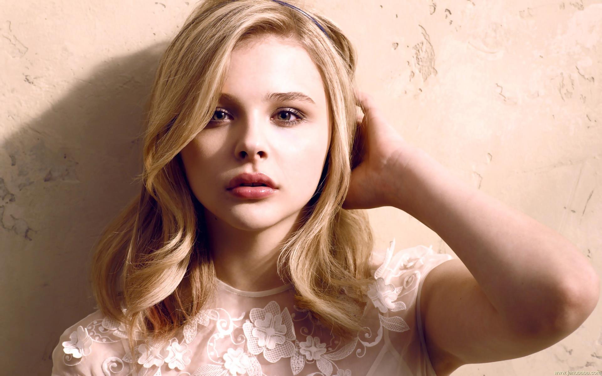 Chloe Moretz By Hubbak