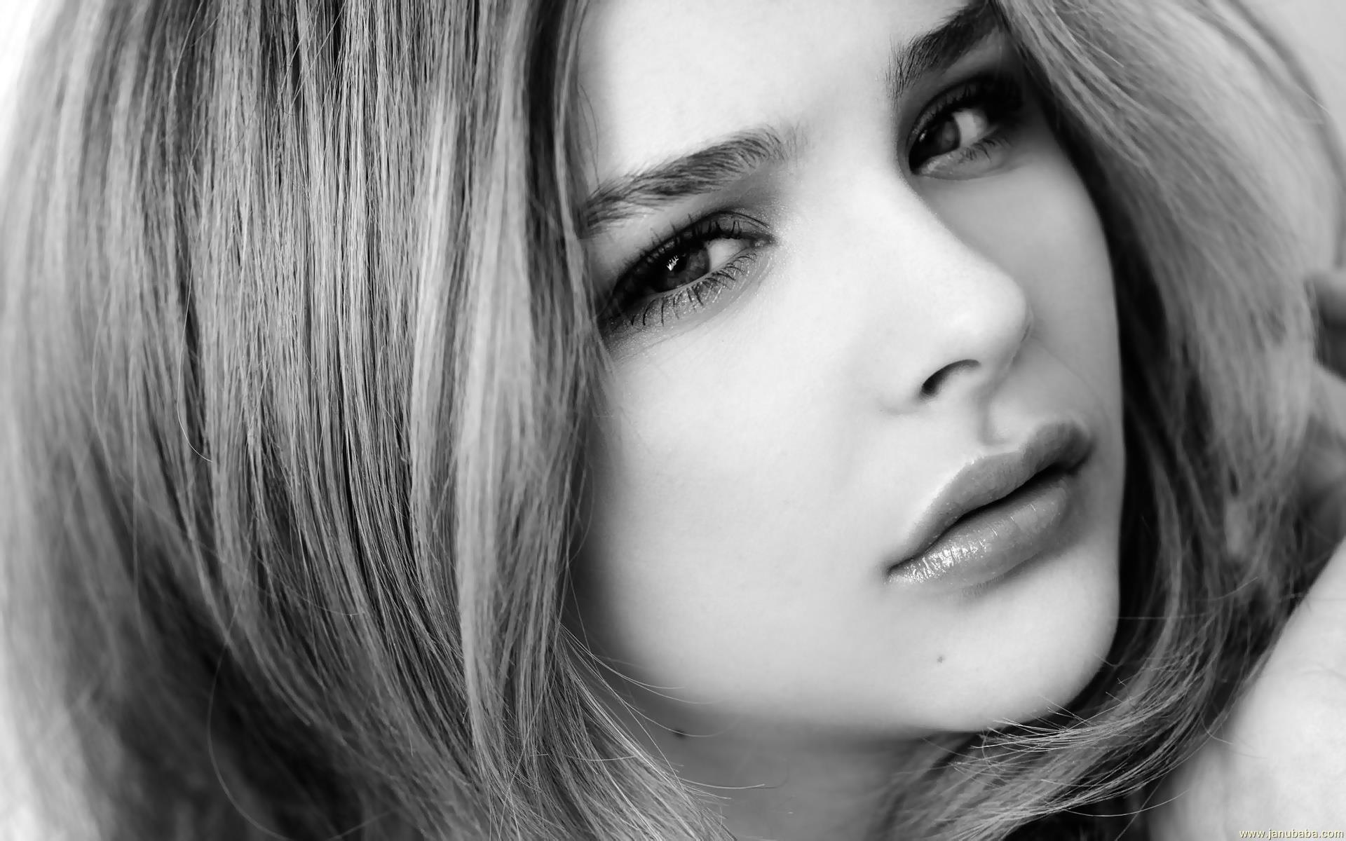 Chloe Moretz By Hubbak